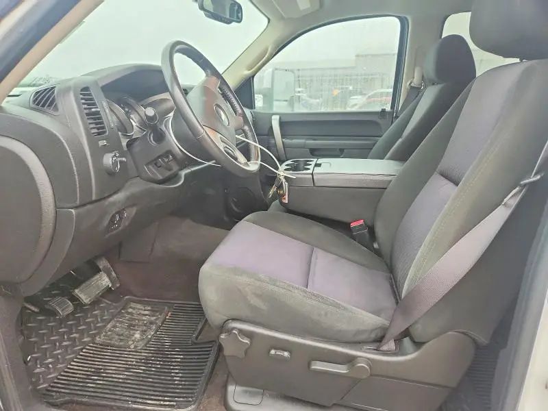 2011 CHEVROLET SILVERADO K2500 HEAVY DUTY LT  