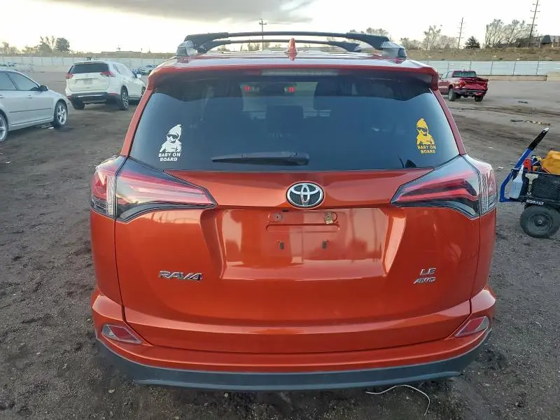 2016 TOYOTA RAV4 LE  