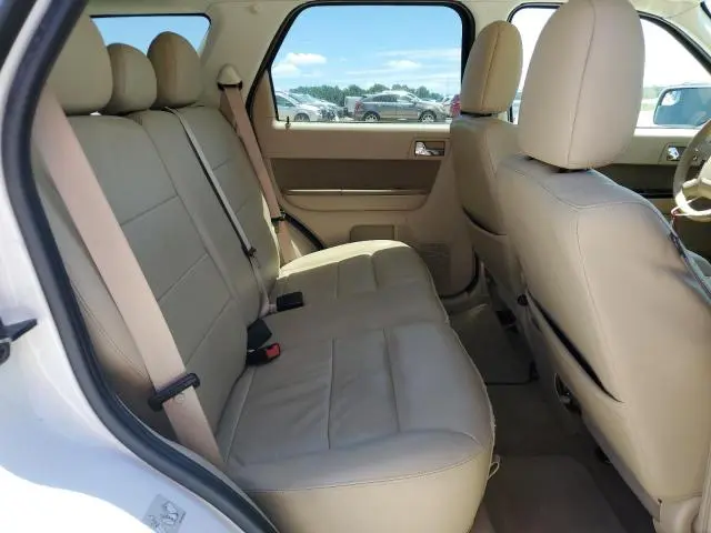 2010 FORD ESCAPE LIMITED  