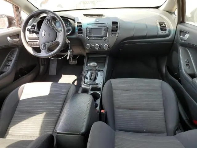 2017 KIA FORTE LX  