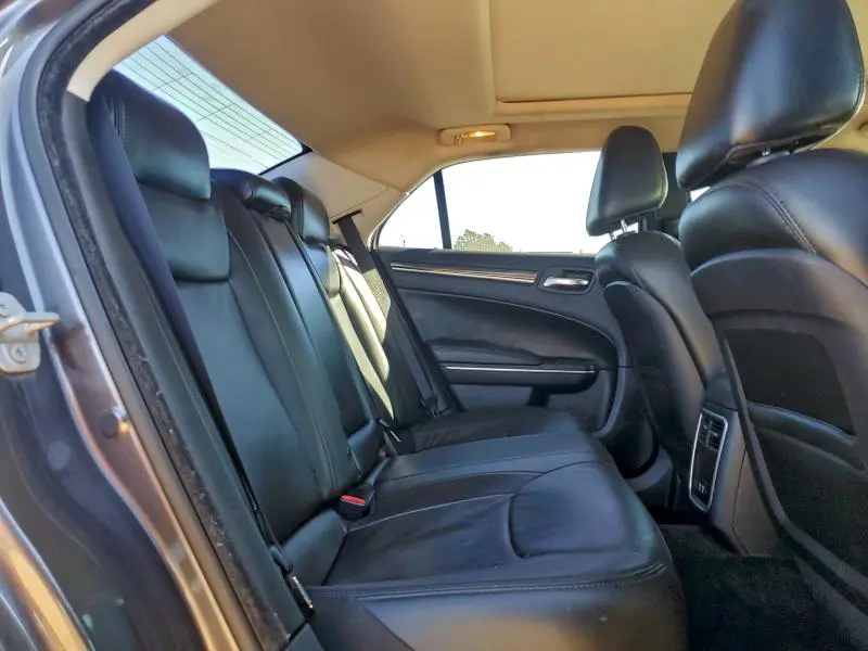 2017 CHRYSLER 300 LIMITED  