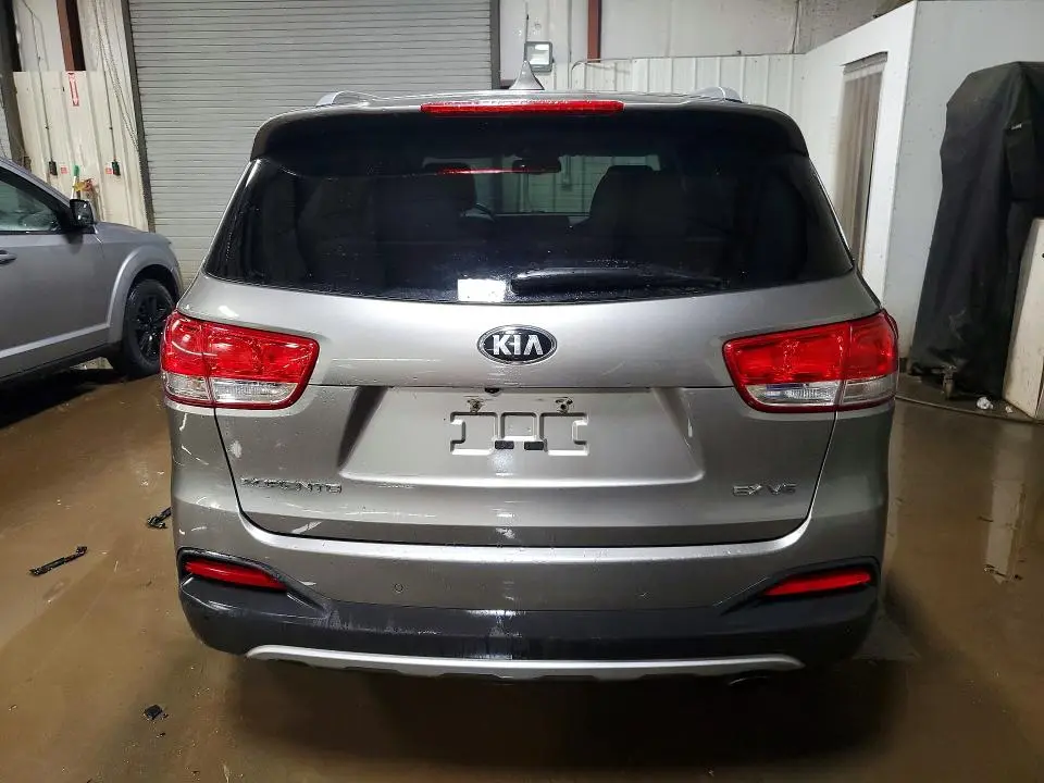 2016 KIA SORENTO EX V6  