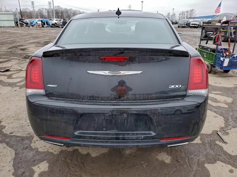 2018 CHRYSLER 300 S  
