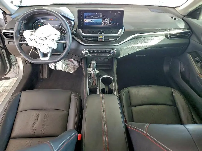 2024 NISSAN ALTIMA SR  