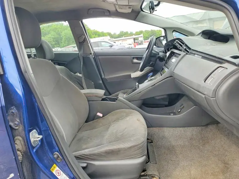 2011 TOYOTA PRIUS TWO  