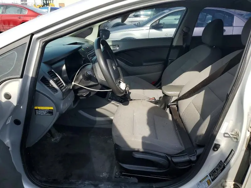 2018 KIA FORTE LX  