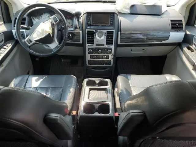 2010 CHRYSLER TOWN & COUNTRY TOURING  