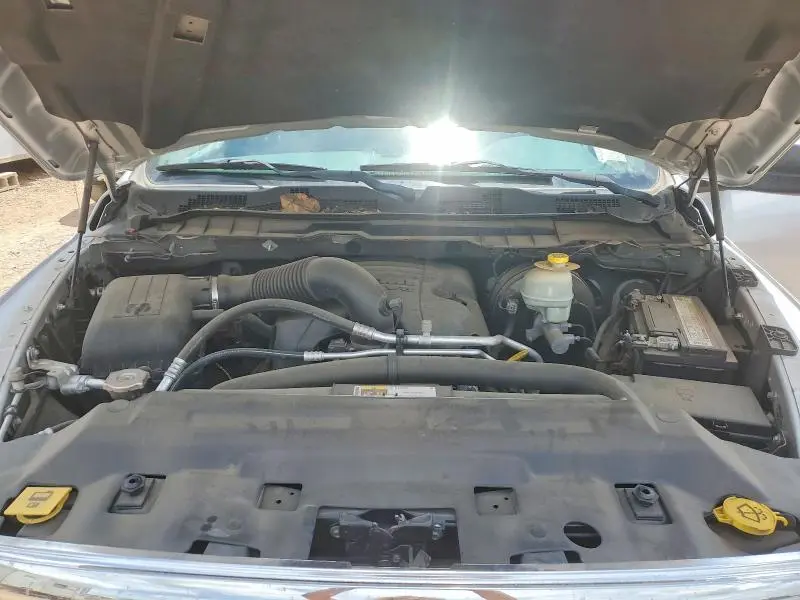 2015 RAM 1500 SLT  