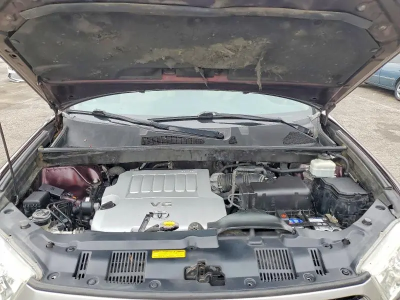 2011 TOYOTA HIGHLANDER BASE  