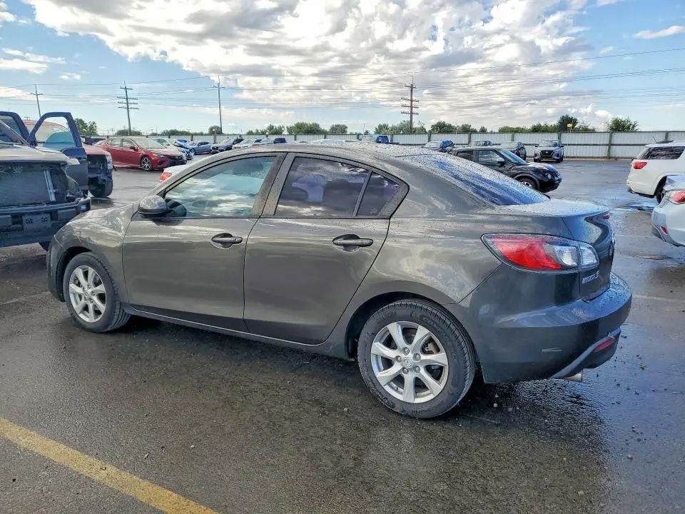 2010 MAZDA 3 I  