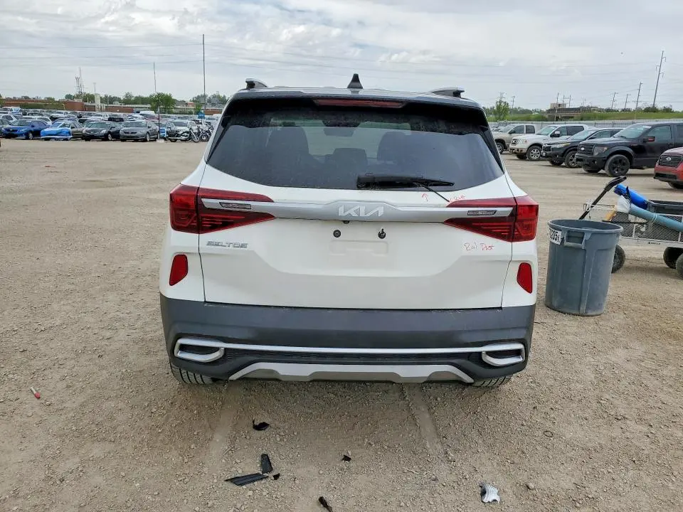 2022 KIA SELTOS S  