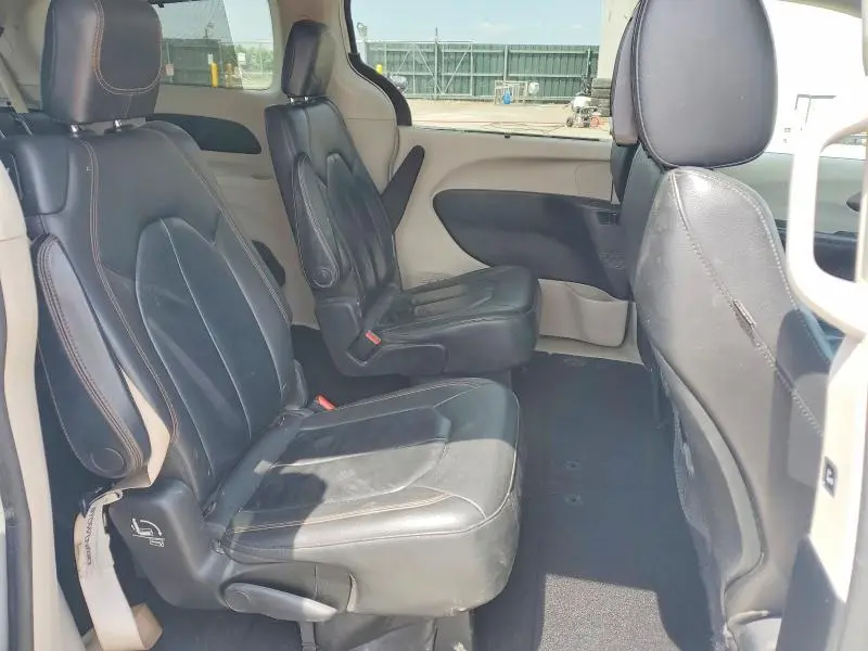 2017 CHRYSLER PACIFICA TOURING L  