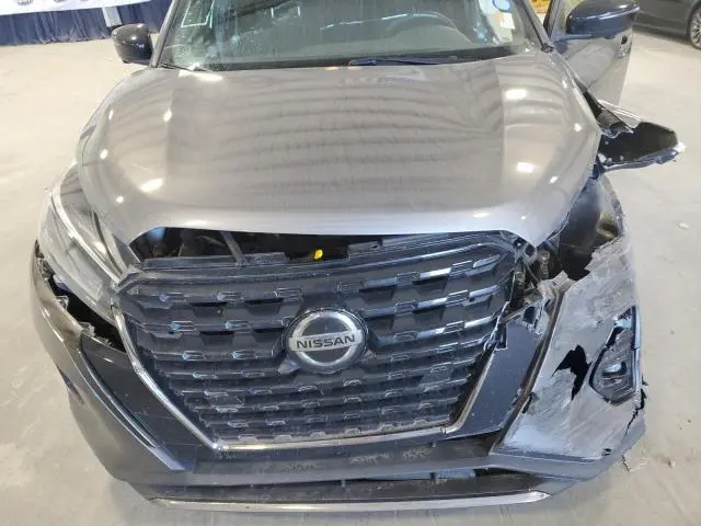 2021 NISSAN KICKS SR  