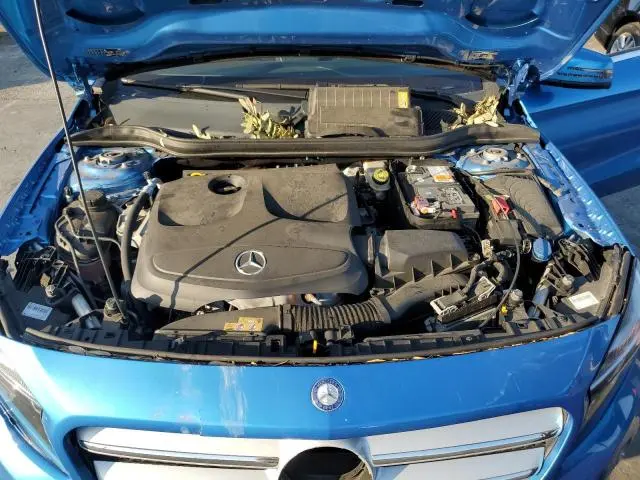 2016 MERCEDES-BENZ GLA 250  