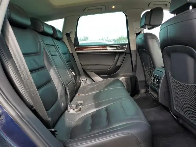 2012 VOLKSWAGEN TOUAREG V6 TDI  