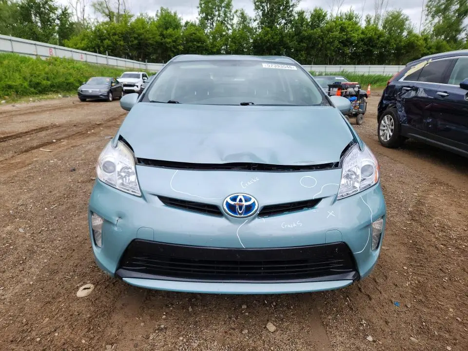 2015 TOYOTA PRIUS THREE  