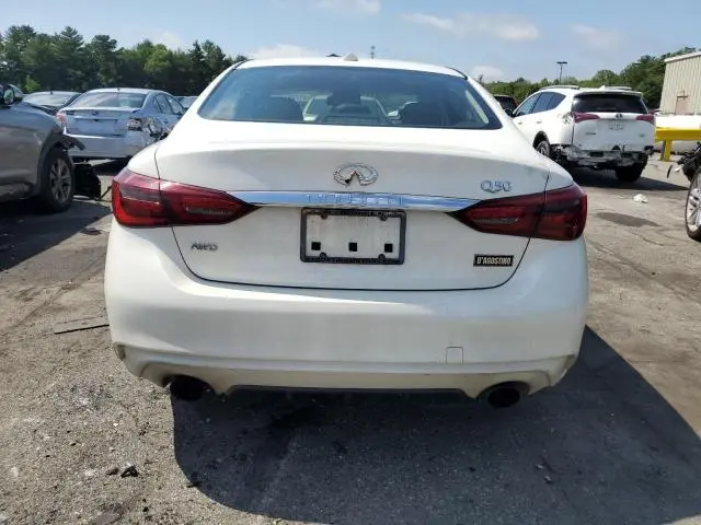 2018 INFINITI Q50 LUXE  