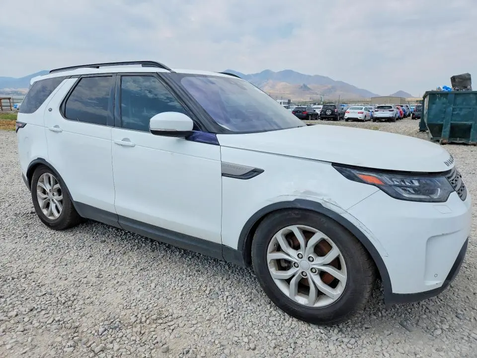 2017 LAND ROVER DISCOVERY SE  