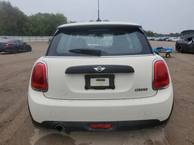 2017 MINI COOPER   