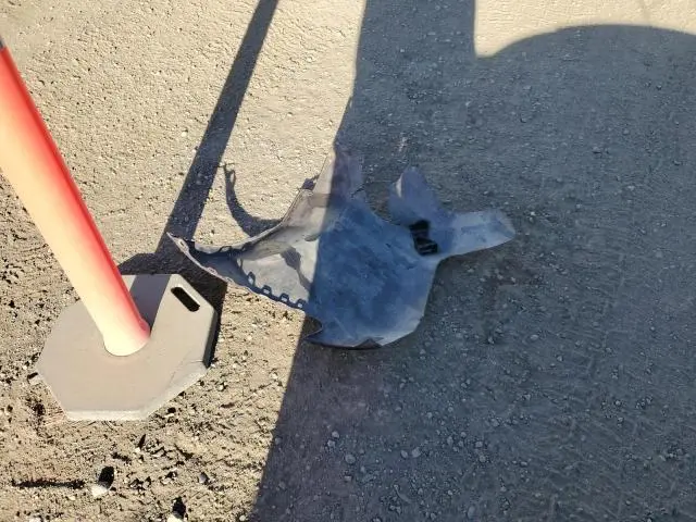 2010 INFINITI G37 BASE  