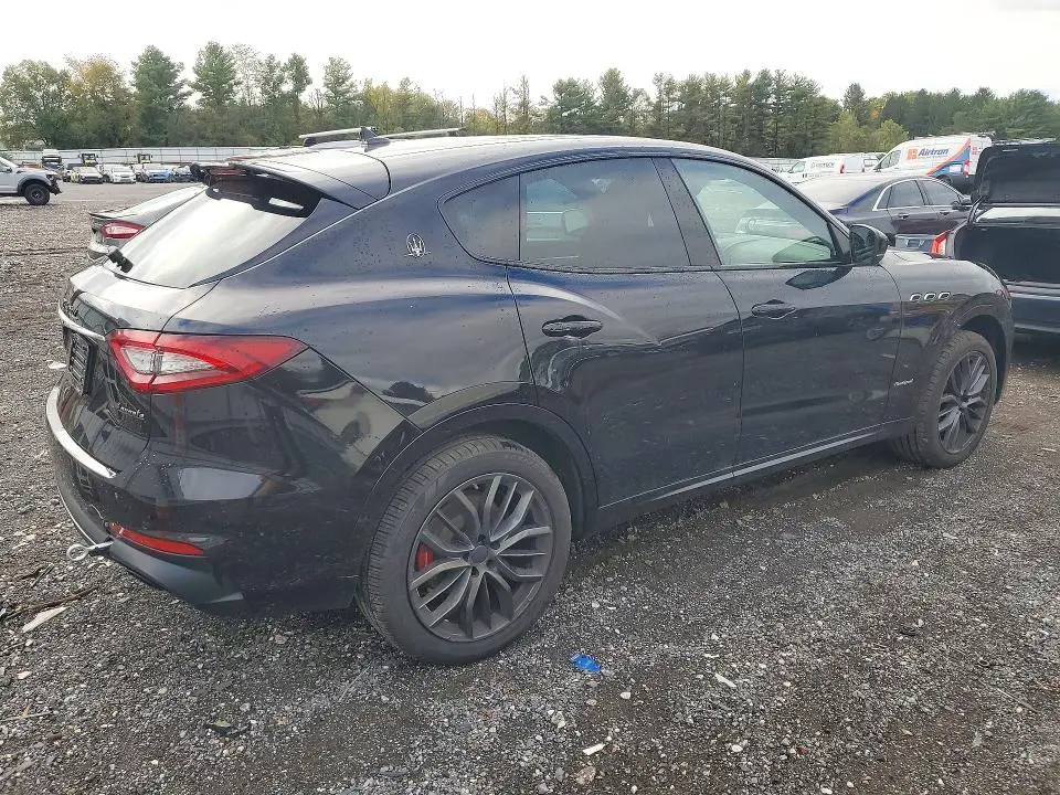 2019 MASERATI LEVANTE SPORT  
