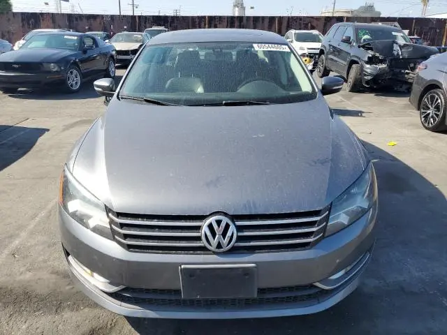 2015 VOLKSWAGEN PASSAT SE  