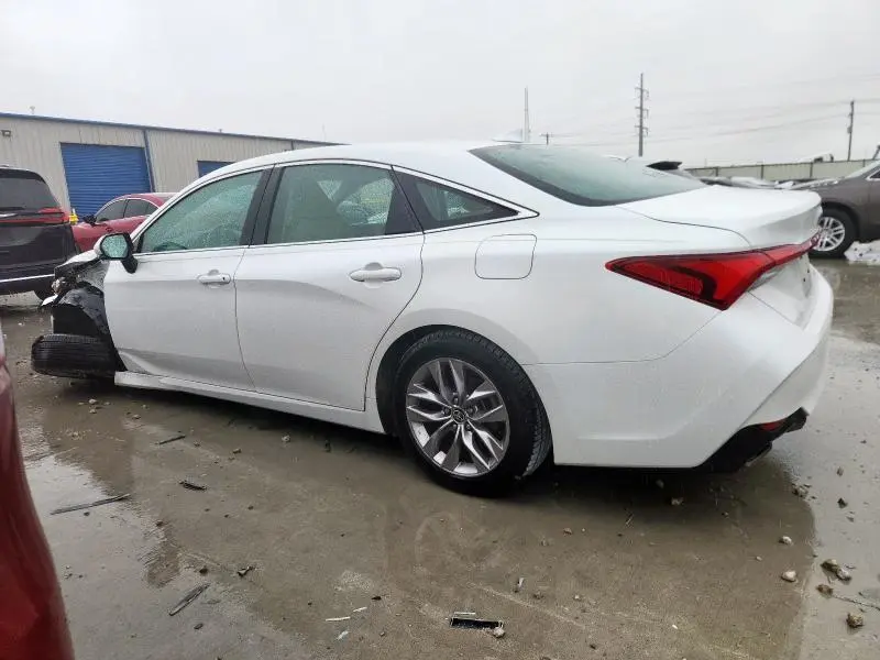 2021 TOYOTA AVALON XLE  