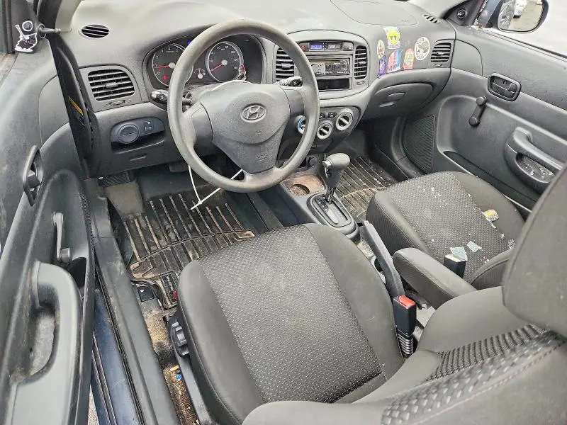 2010 HYUNDAI ACCENT GS  