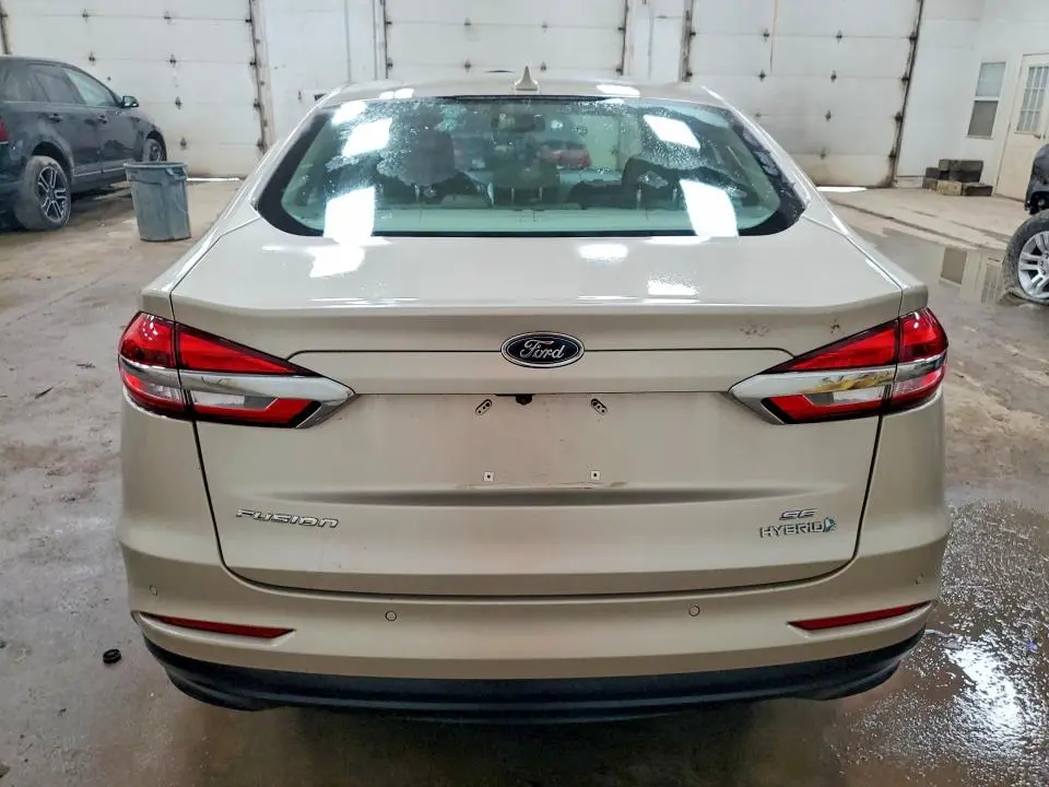 2019 FORD FUSION SE  
