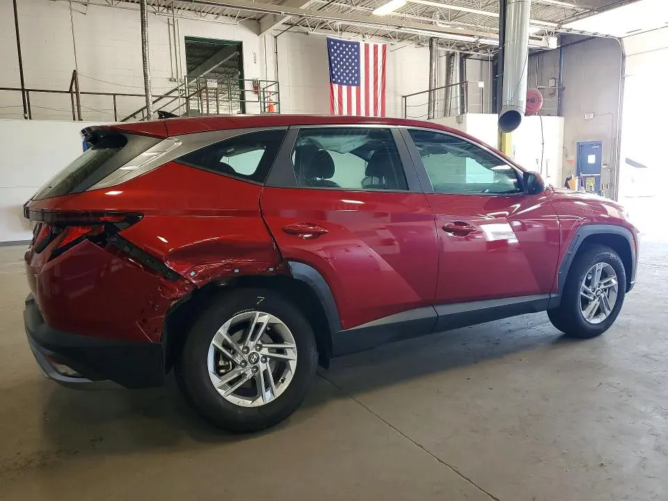 2025 HYUNDAI TUCSON SE  