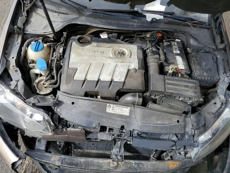 2011 VOLKSWAGEN JETTA TDI  