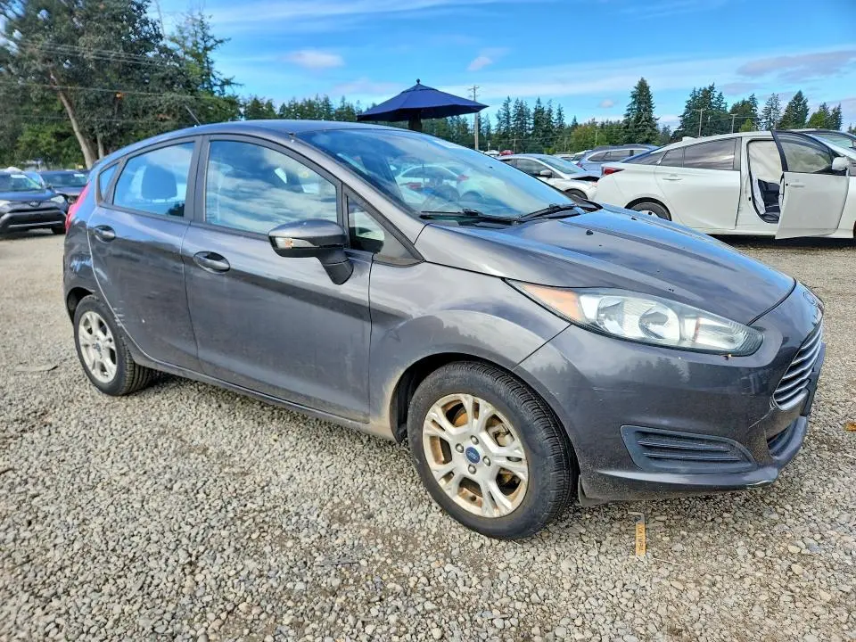 2015 FORD FIESTA SE  
