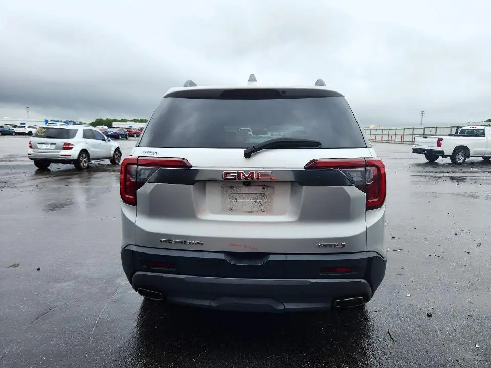 2020 GMC ACADIA AT4  