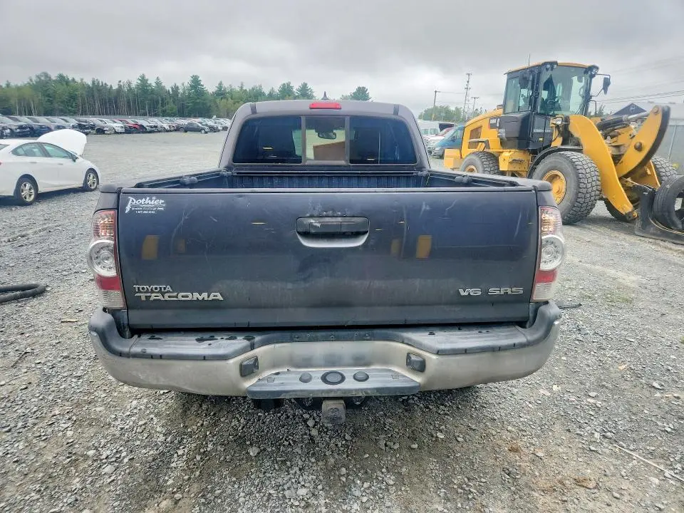 2015 TOYOTA TACOMA   