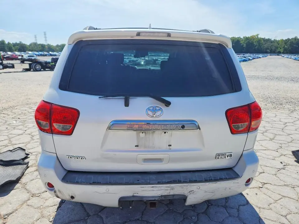 2010 TOYOTA SEQUOIA PLATINUM  