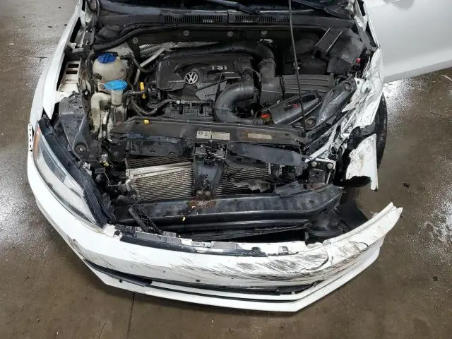 2015 VOLKSWAGEN JETTA SE  