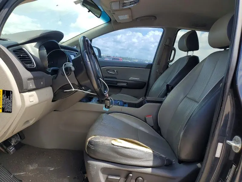 2016 KIA SEDONA LX  