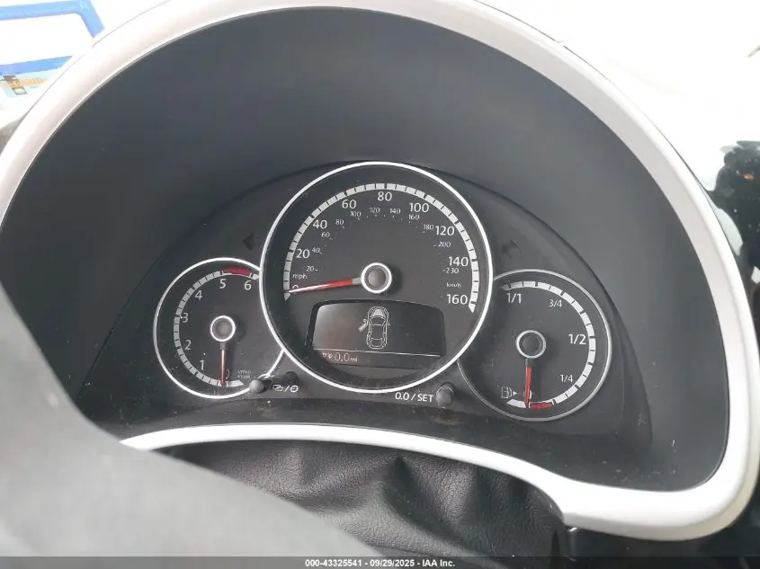 2015 VOLKSWAGEN BEETLE 2.0L TDI