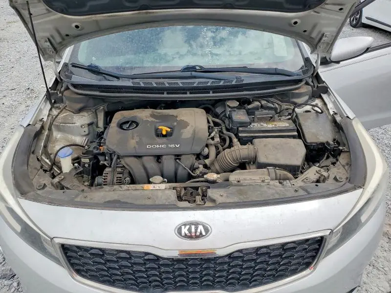 2017 KIA FORTE LX  