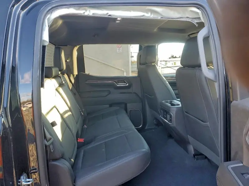 2023 GMC SIERRA K1500 SLT  