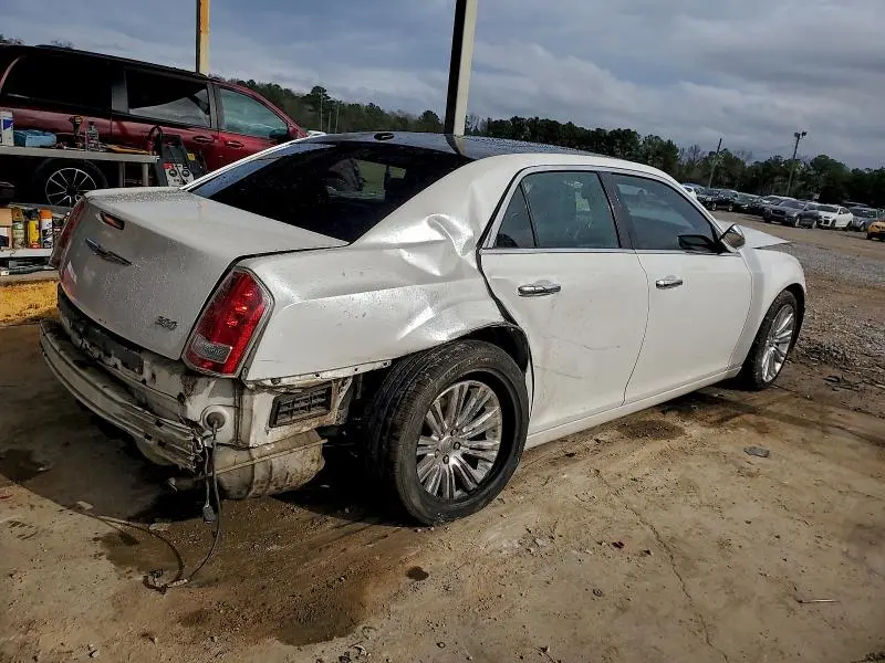 2011 CHRYSLER 300 LIMITED  