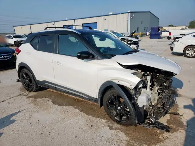 2019 NISSAN KICKS S  