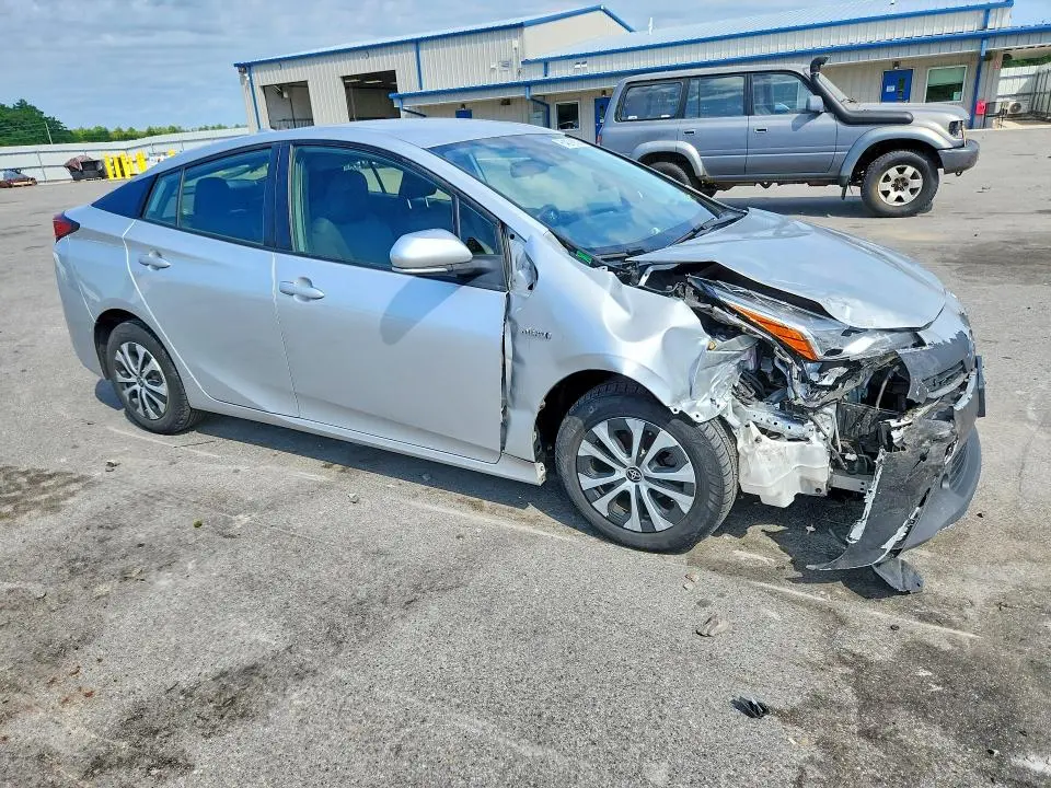 2021 TOYOTA PRIUS LE AWD-E  