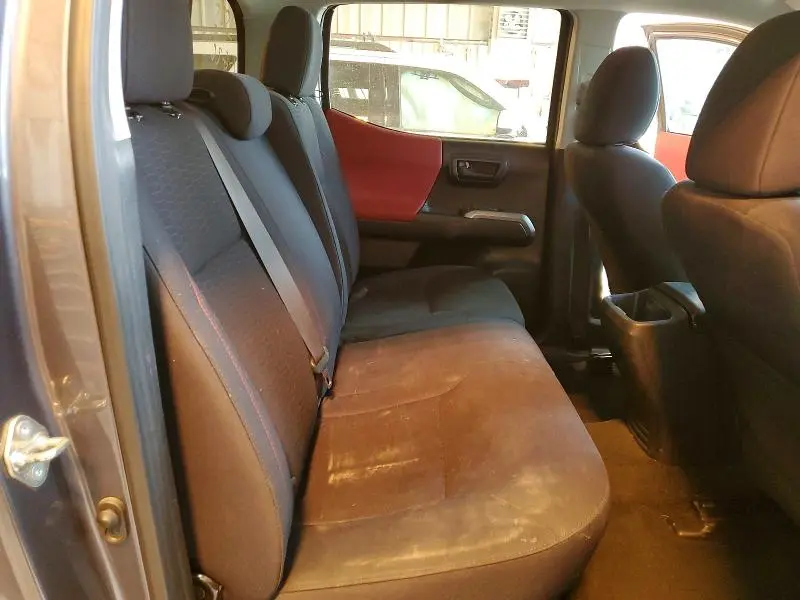 2019 TOYOTA TACOMA SR5 V6  