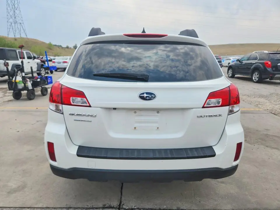 2012 SUBARU OUTBACK 2.5I LIMITED  