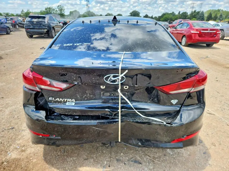 2017 HYUNDAI ELANTRA SE  