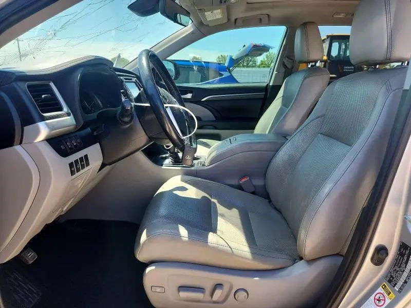 2019 TOYOTA HIGHLANDER LIMITED PLATINUM  