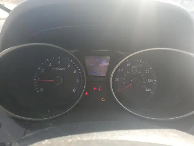 2011 HYUNDAI TUCSON GLS  