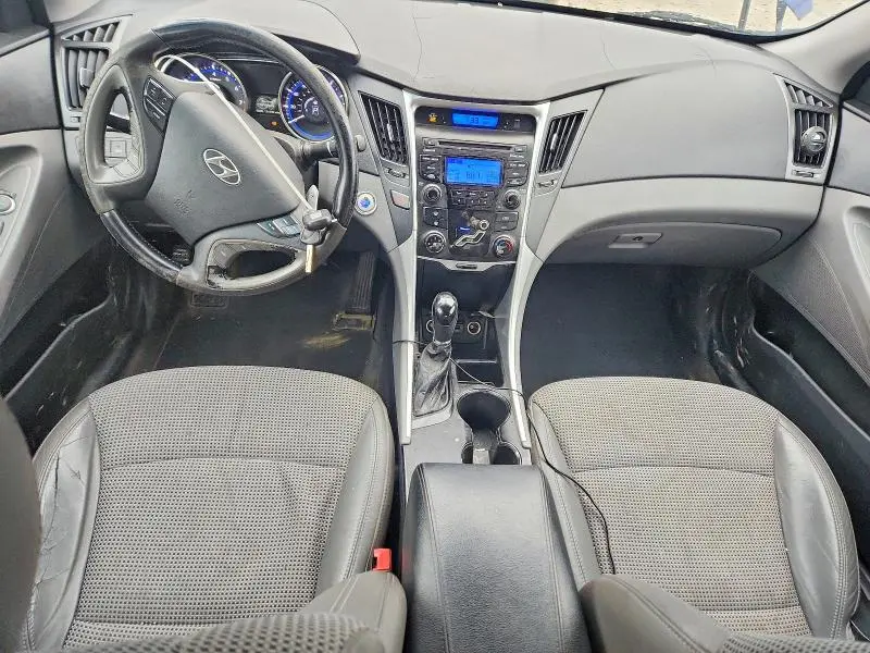 2012 HYUNDAI SONATA SE  