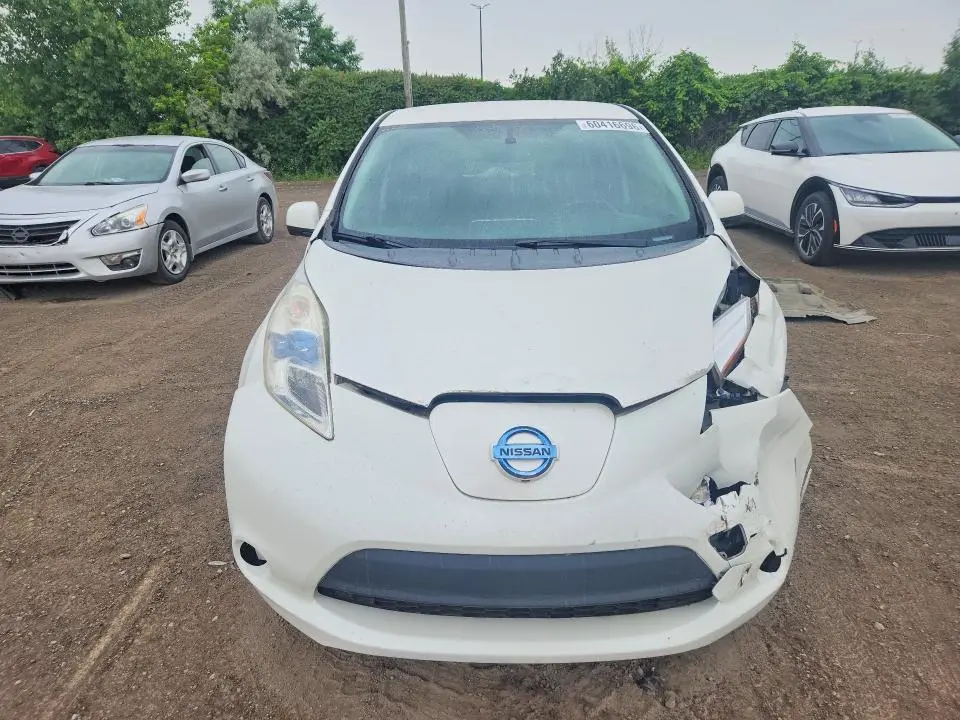 2014 NISSAN LEAF S   
